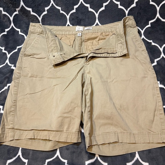 **A new day Tan shorts Sz:12 - Picture 2 of 3
